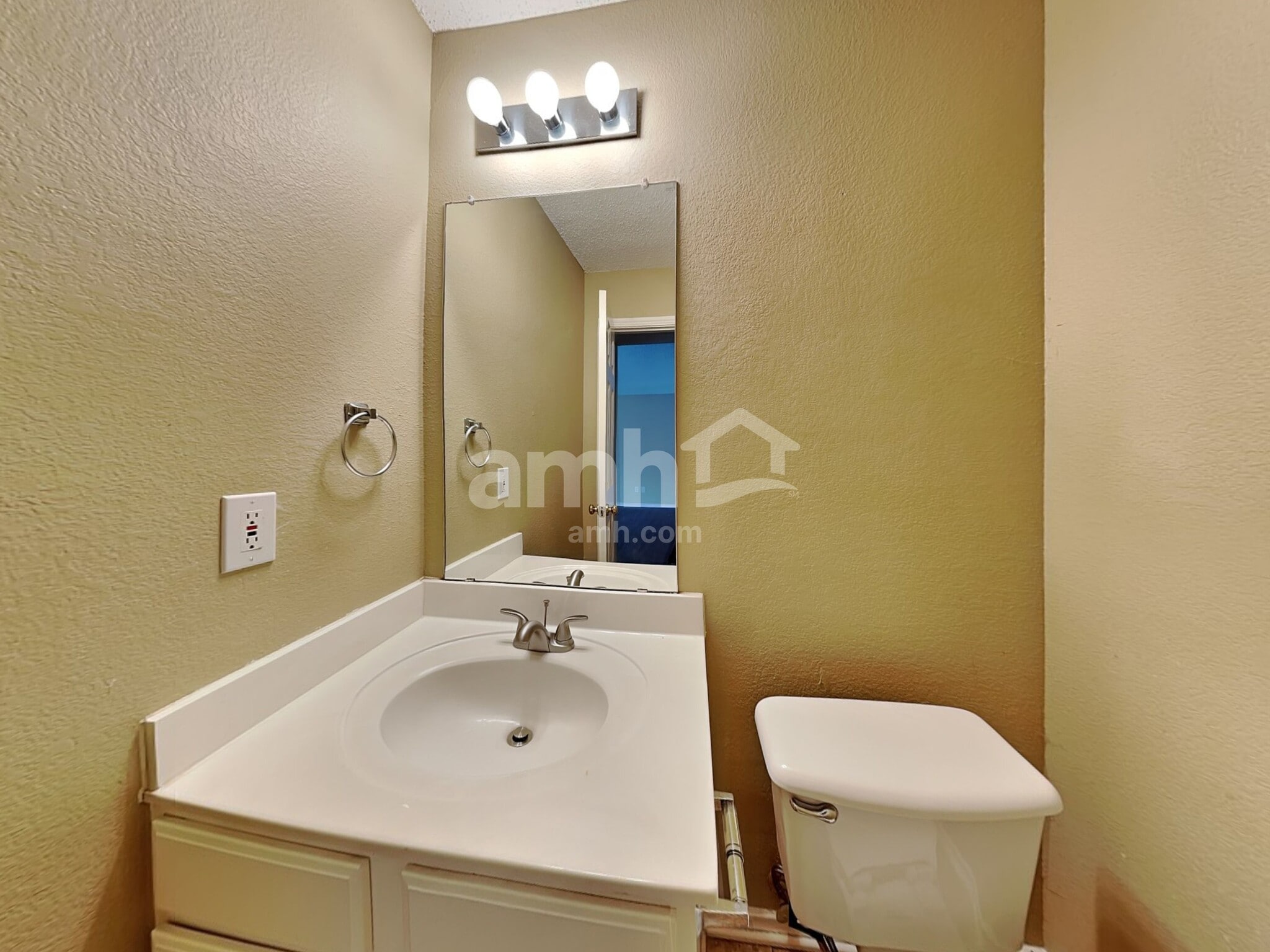 Building Photo - 12206 Rosedown Ln
