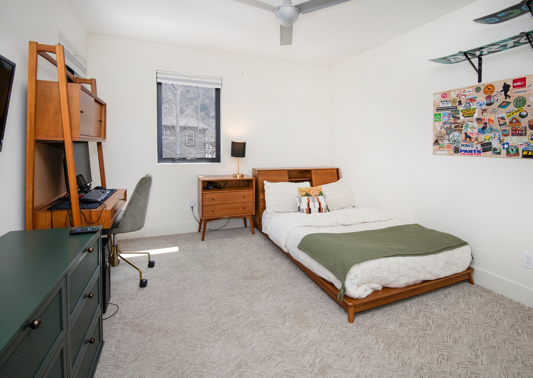 Building Photo - 1133 Main St