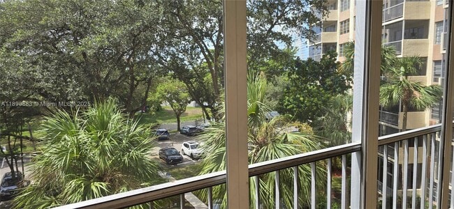 Building Photo - 10777 W Sample Rd