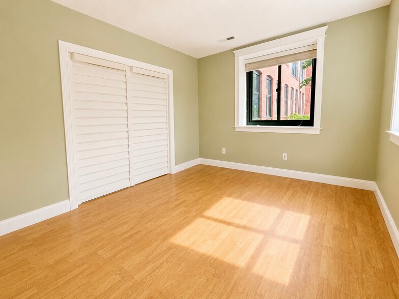Building Photo - 150 Rumford Ave