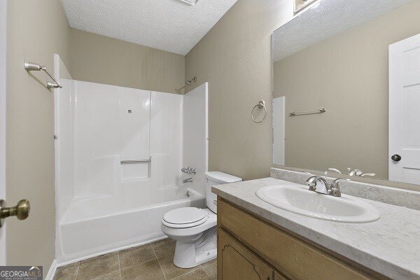 Building Photo - 114 Oak Cir S
