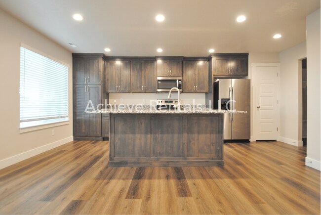 Building Photo - 4067 S 2800 W