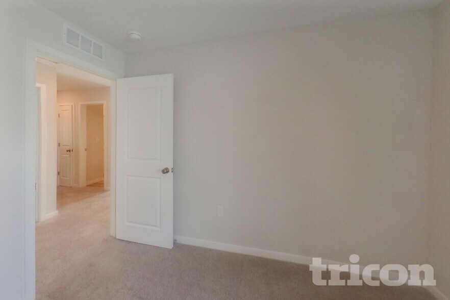 Building Photo - 64 Brazil Nut Cir
