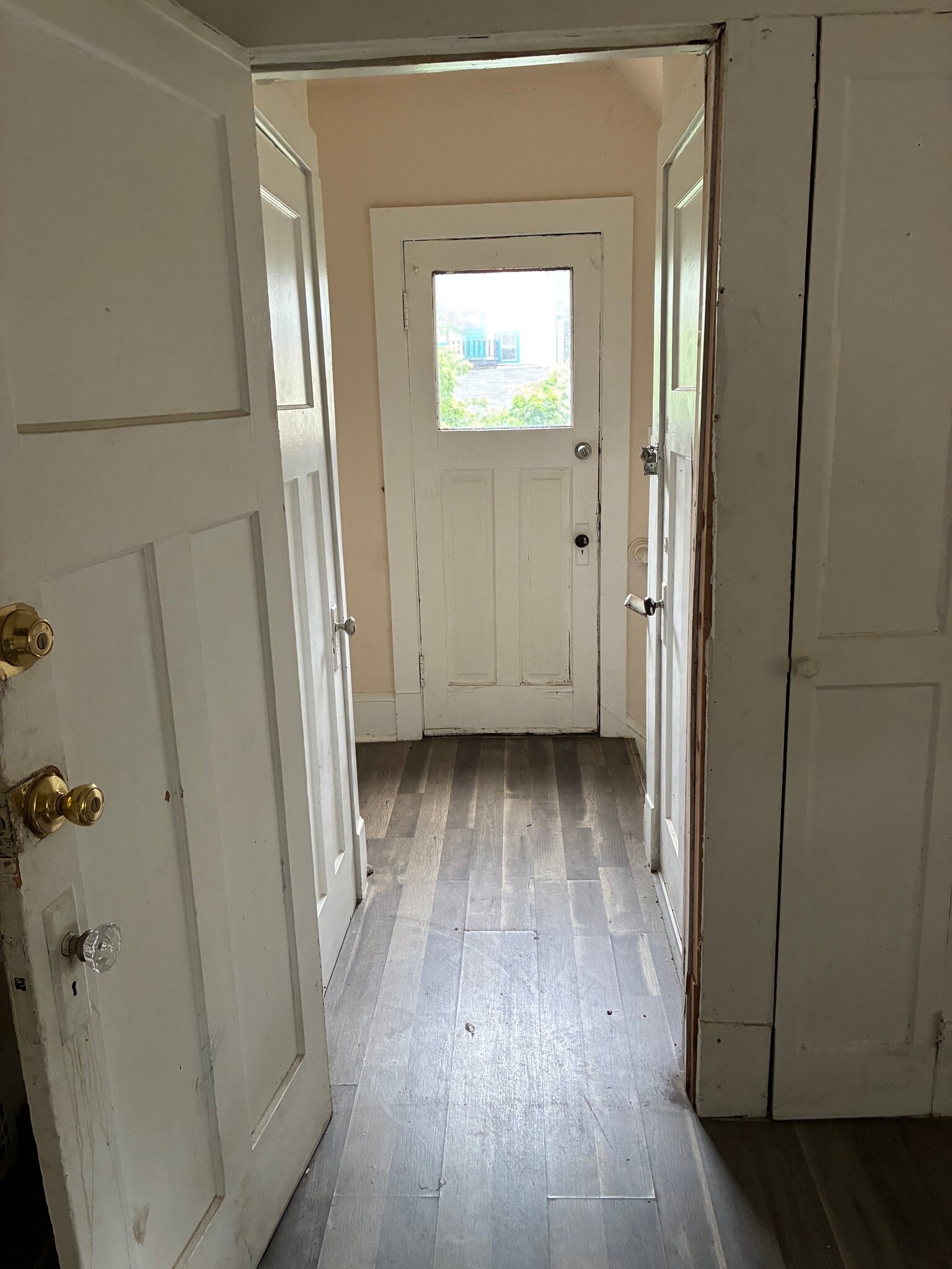 Entrance to back balcony - 3702 N 15th St