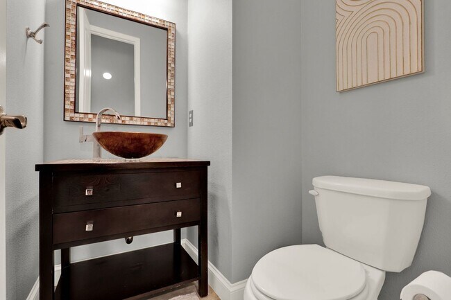 Building Photo - Stunning 3/3.5 Baldwin Park Townhome with 2-Car Garage & Upgrades Galore!