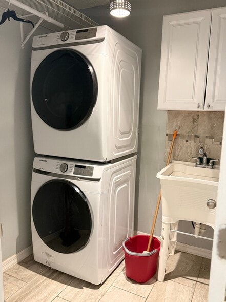 Building Photo - 914 W Cimmeron Dr