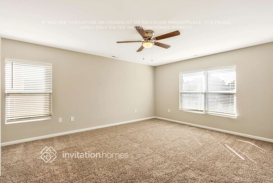 Building Photo - 4047 Houldsworth Dr