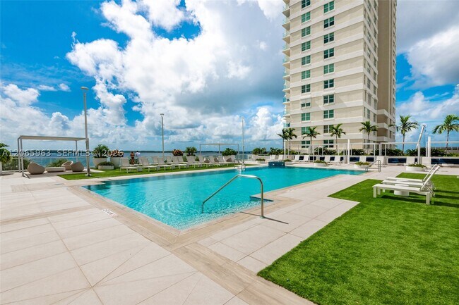 Building Photo - 770 Claughton Island Dr