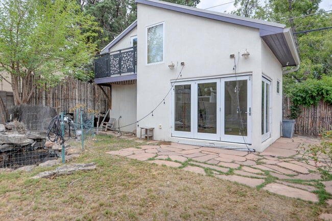 Building Photo - 3334 Linda Vista Ave SE