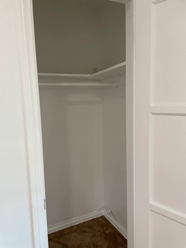 Bedroom 1 Closet - 10045 S Wilton Plz
