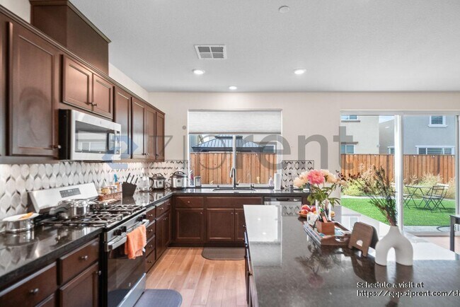 Building Photo - 5378 Shenandoah Vly Ln