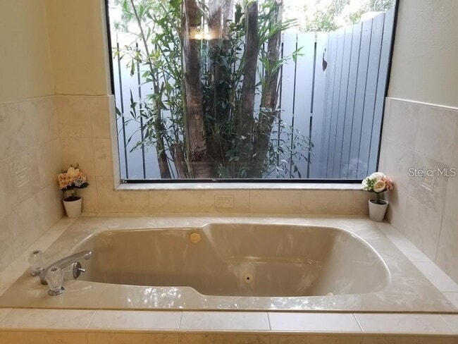 Building Photo - 3857 Kingston Blvd