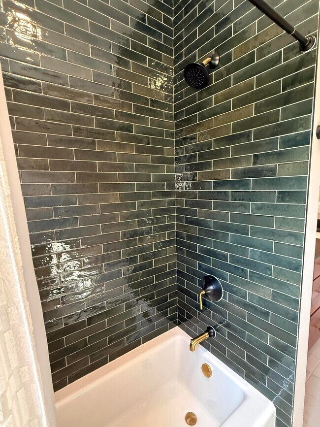 Building Photo - 856 BELLE Rdg Lp