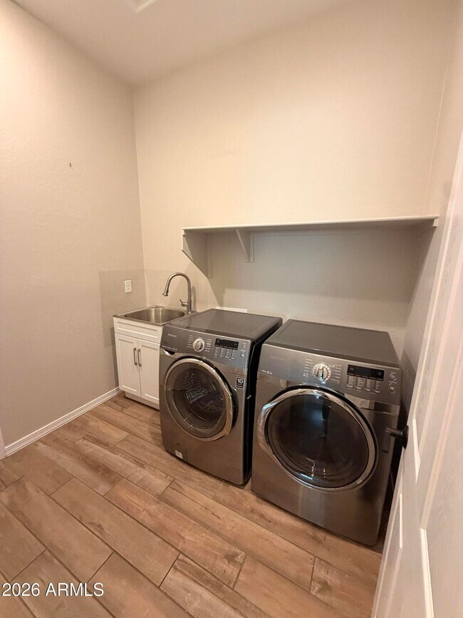 Building Photo - 5151 N 181st Dr
