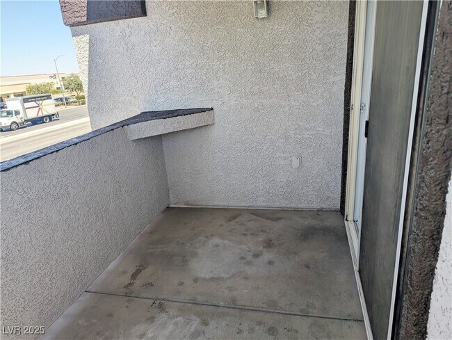 Building Photo - 7255 W Sunset Rd
