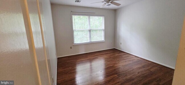Building Photo - 75 Ashford Dr