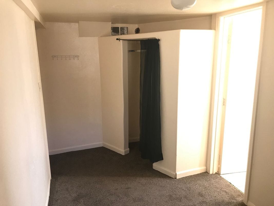 Building Photo - 630 E Boulder St