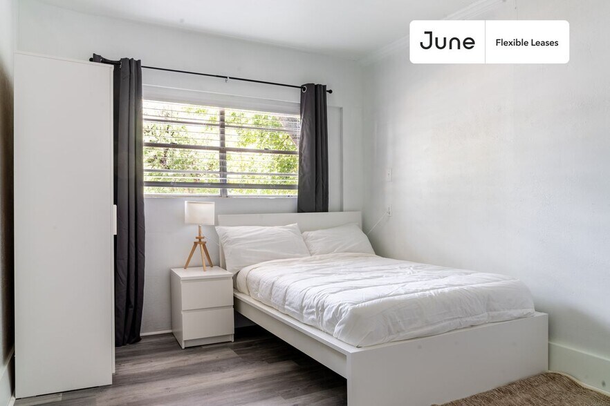 Building Photo - 1109 Gardner Cove