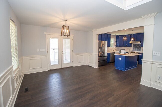 Building Photo - Charming 3-Bed, 3.5-Bath Home Near Augusta...