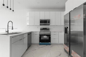 Building Photo - 2143 NW Fourth Street 2, Pompano Beach, FL...