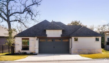 Building Photo - 124 Loysoya St