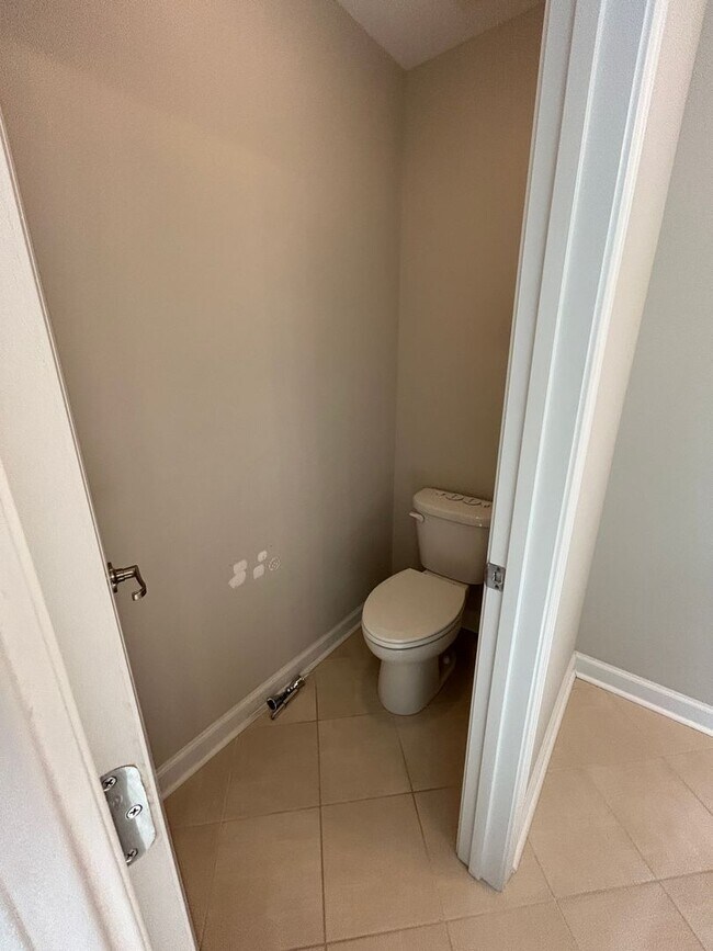 Building Photo - 79 Mornington Pl