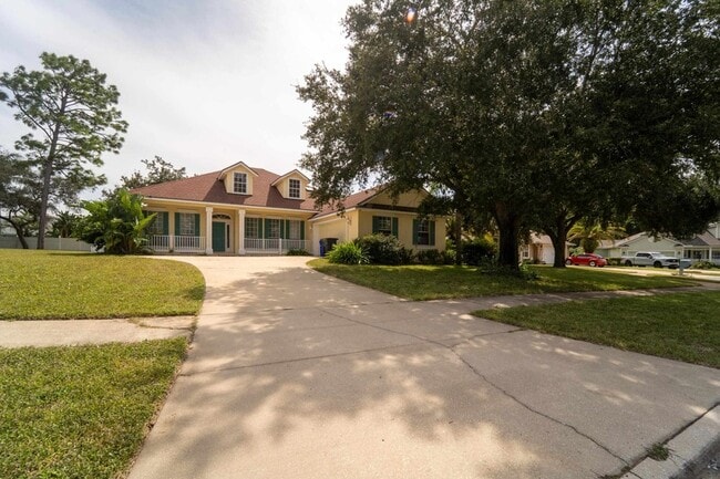 Building Photo - 109 Bilbao Dr