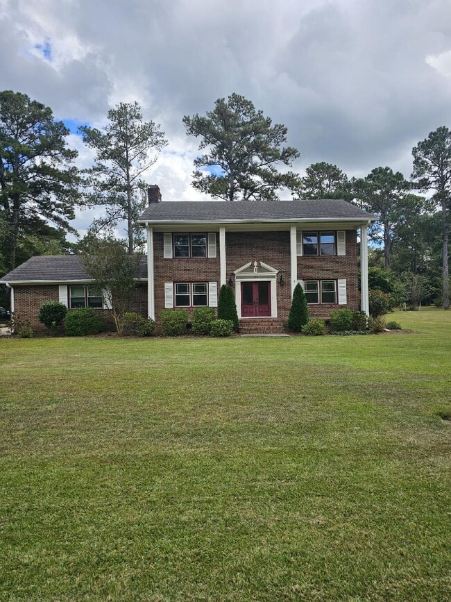 Primary Photo - 217 Windsor Rd