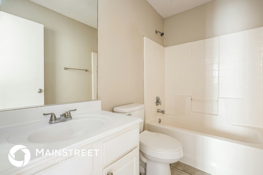 Building Photo - 533 Autumn Park Ct