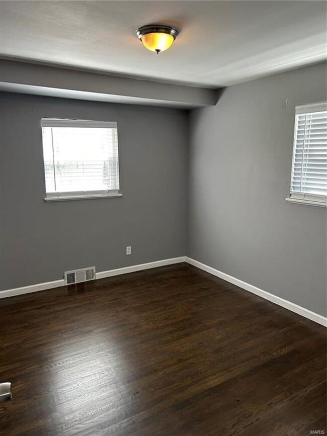 Building Photo - 620 Nirk Ave