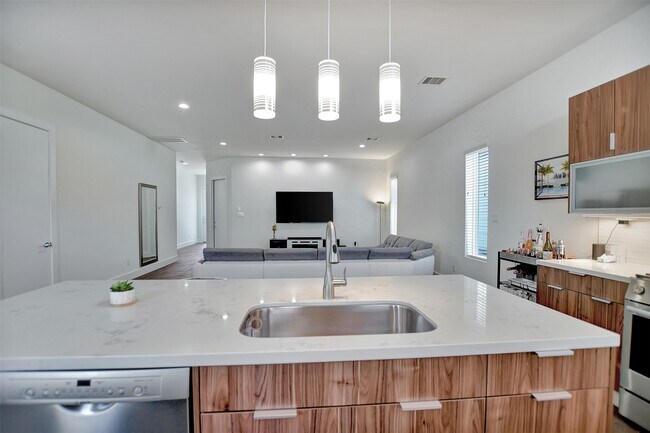 Building Photo - 5507 Robusto Pl