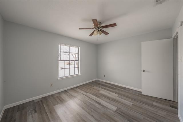 Building Photo - 420 Signal Hill Ct N