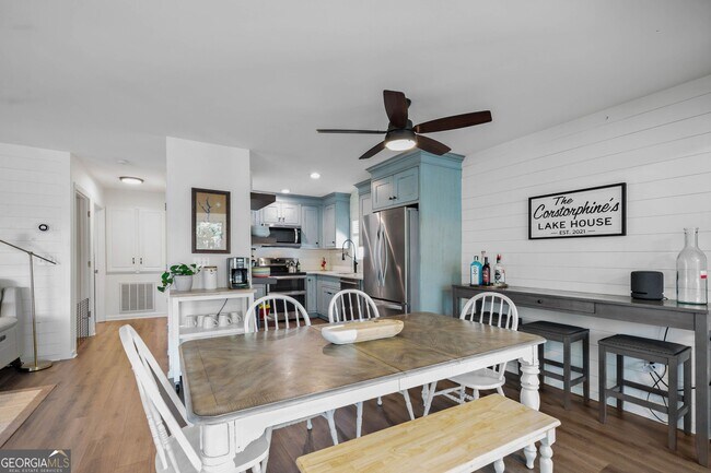 Building Photo - 375 Arrowhead Trail