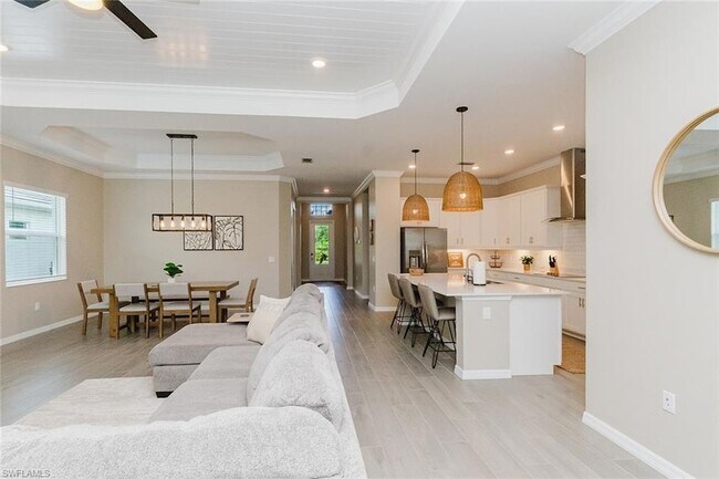 Building Photo - 5856 Sunningdale St