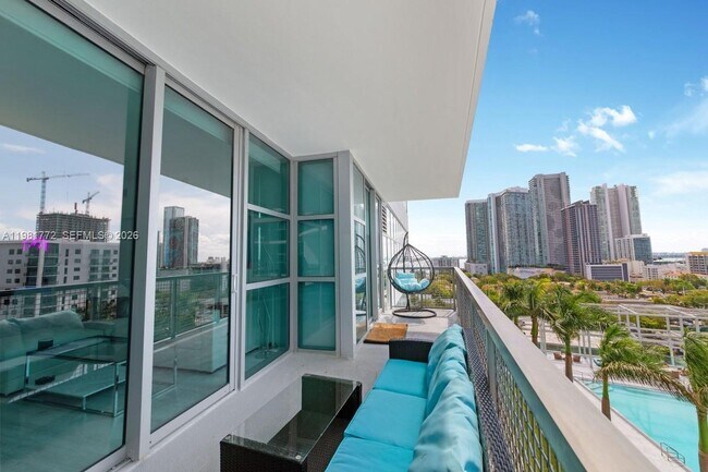 Building Photo - 3301 NE 1st Ave