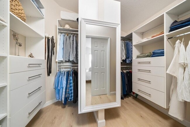 Building Photo - 109 Peterson Ln