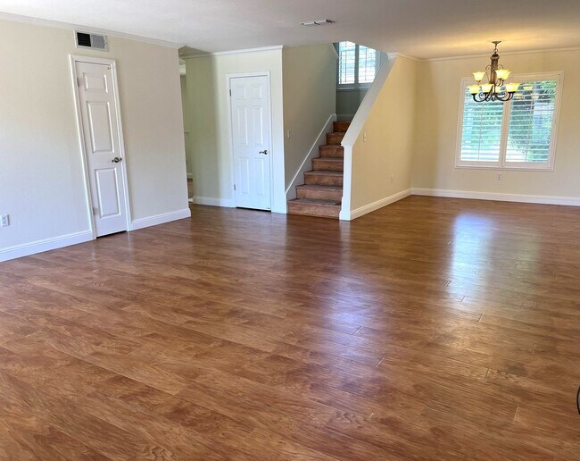 Building Photo - Beautiful Family Home on Cul-de-Sac in Great Rocklin Location