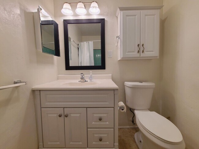 Building Photo - 25130 Starr St