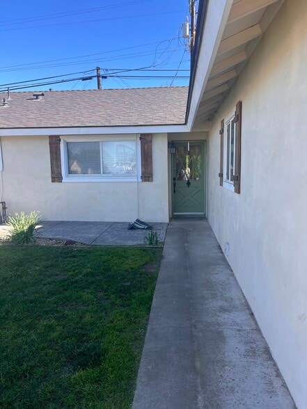 Building Photo - 3940 Silver Leaf Dr