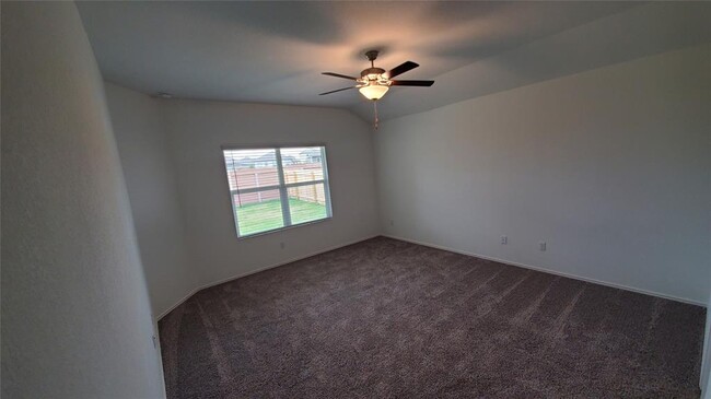 Building Photo - 120 Konik Rd