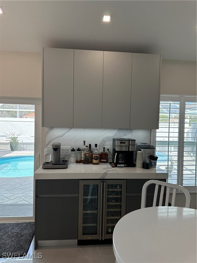 Building Photo - 1595 Whispering Oaks Cir