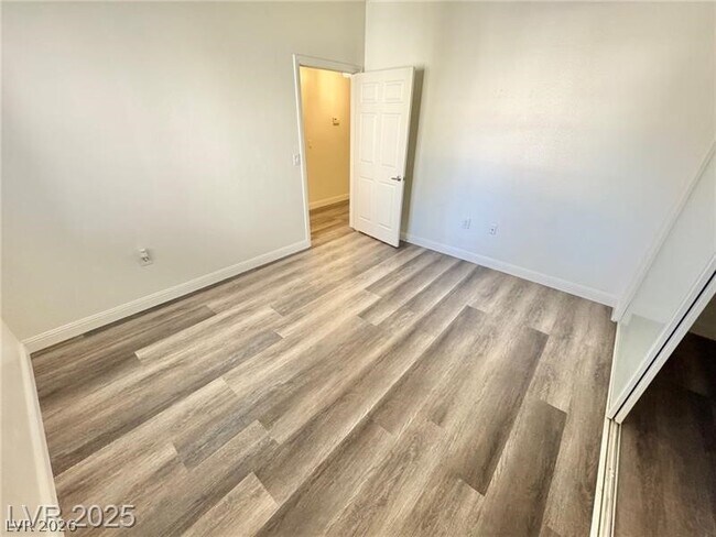 Building Photo - 5250 S Rainbow Blvd