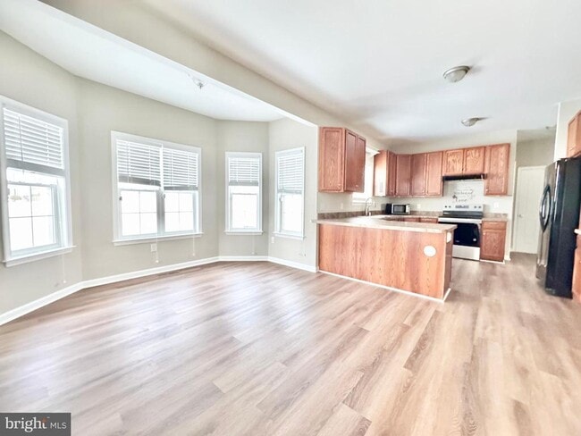 Building Photo - 15 Delhi Ct