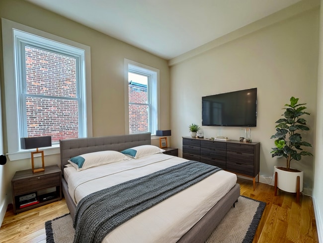 Building Photo - 64 N Margin St