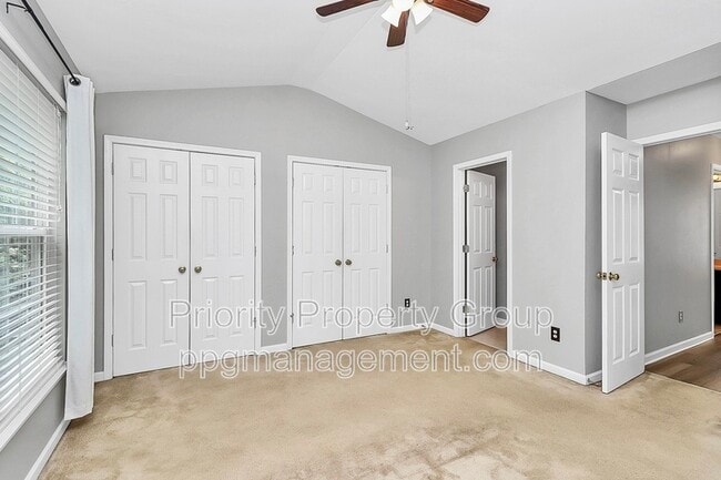 Building Photo - 3055 Golden Dale Ln
