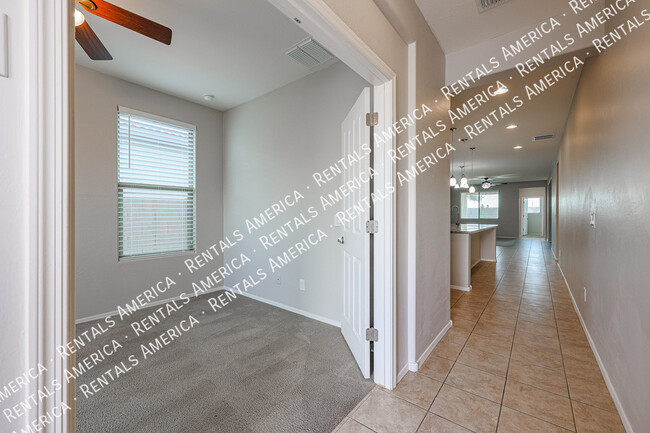 Building Photo - 41587 Anne Ln
