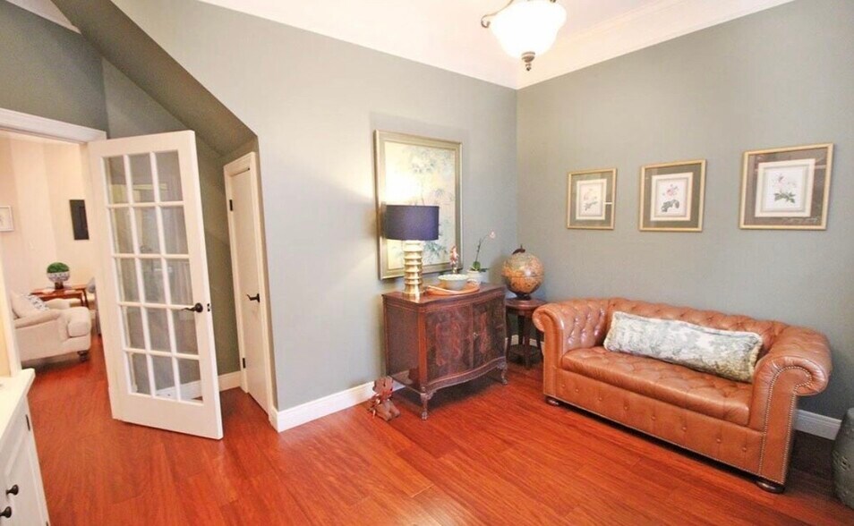 Building Photo - 1512 Victoria Green Blvd