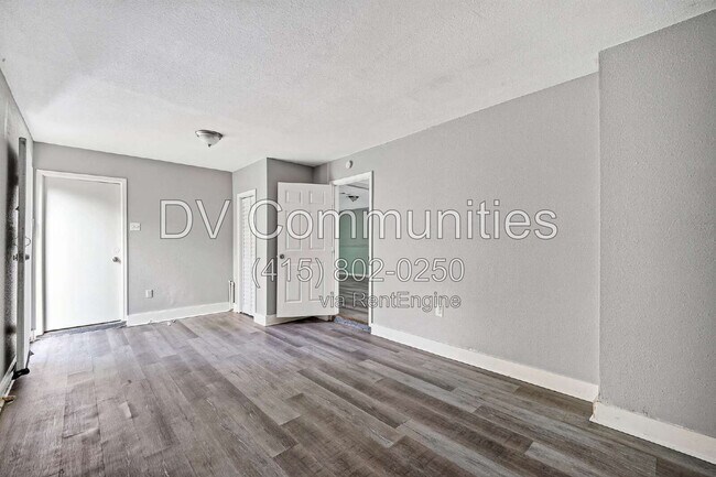 Building Photo - 12919 S Coast Dr