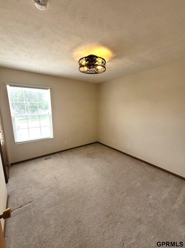 Building Photo - 13520 Westport Cir