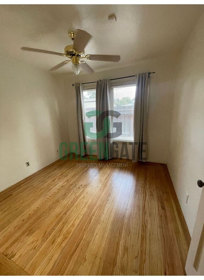 Building Photo - 3 BEDROOM 1 BATH HOME IN MODESTO!!